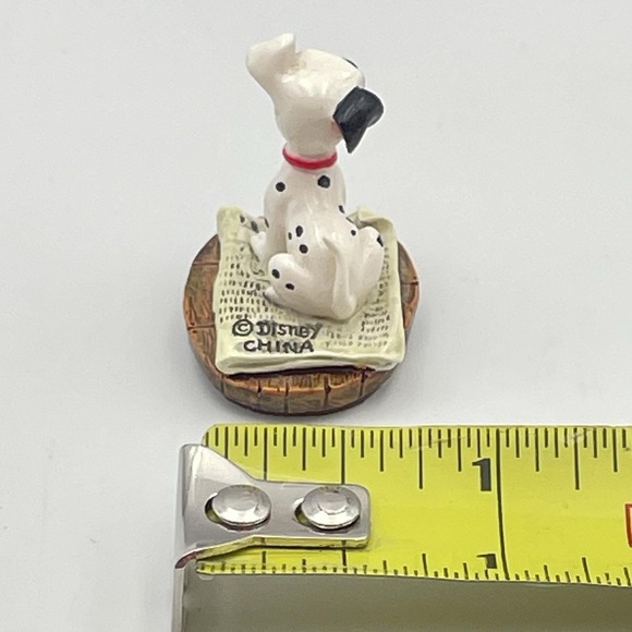 Vintage 1990s Tiny Kingdom Disney Patch 101 Dalmatians Mini Figurine 1.125" Dog - Picture 3 of 7